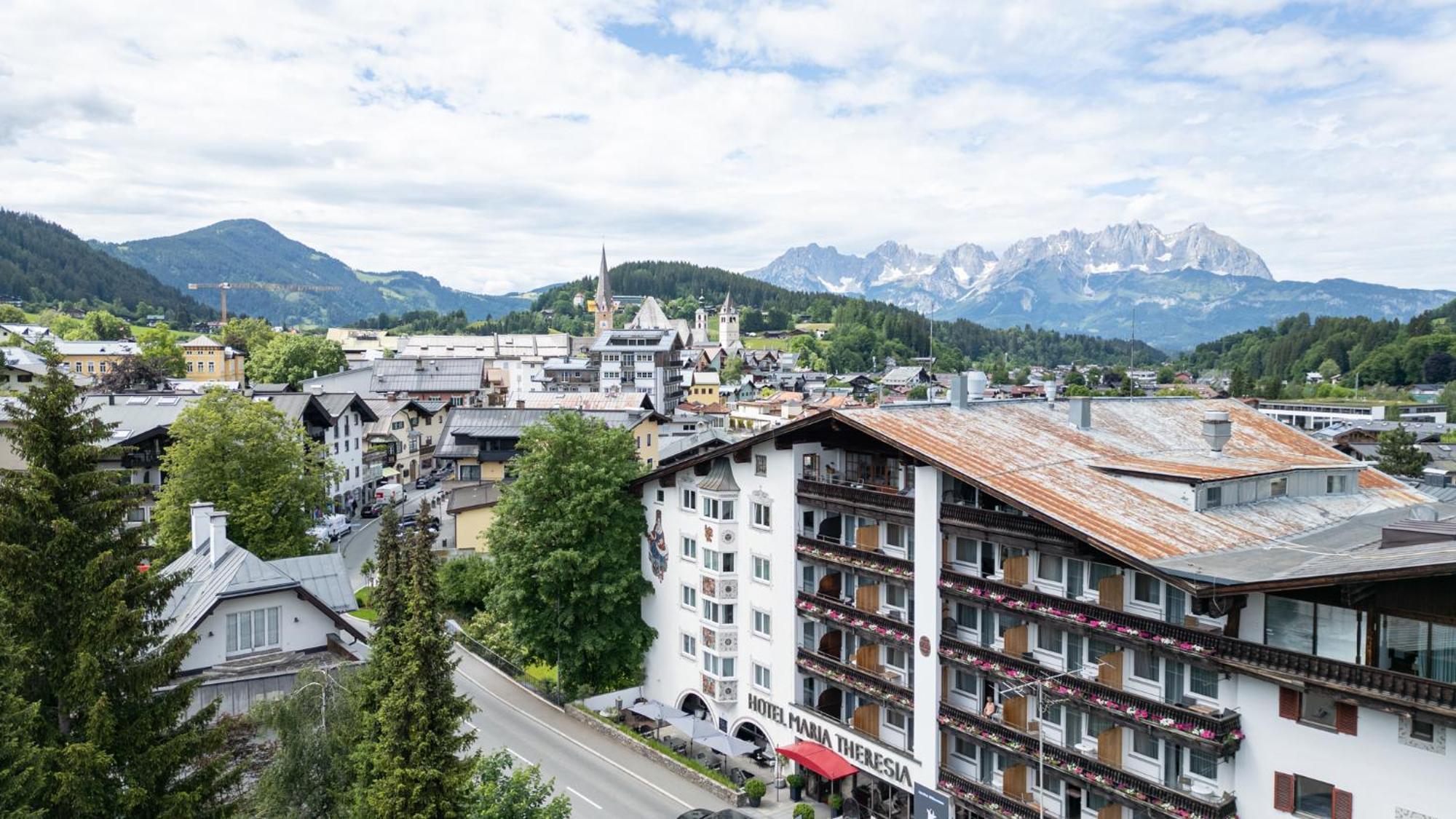 Q! Hotel Maria Theresia Kitzbuhel Exterior photo